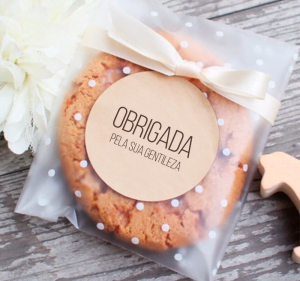 Cookie em embalagem com "Obrigada"